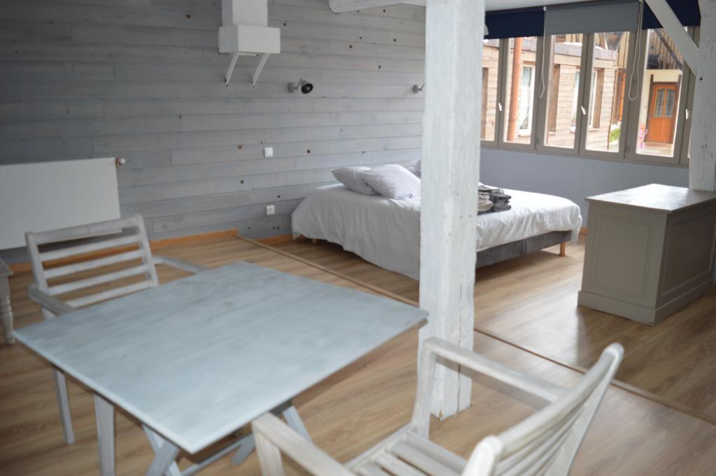 Bed and Breakfast Au Passage des Grues Drosnay Exterior foto