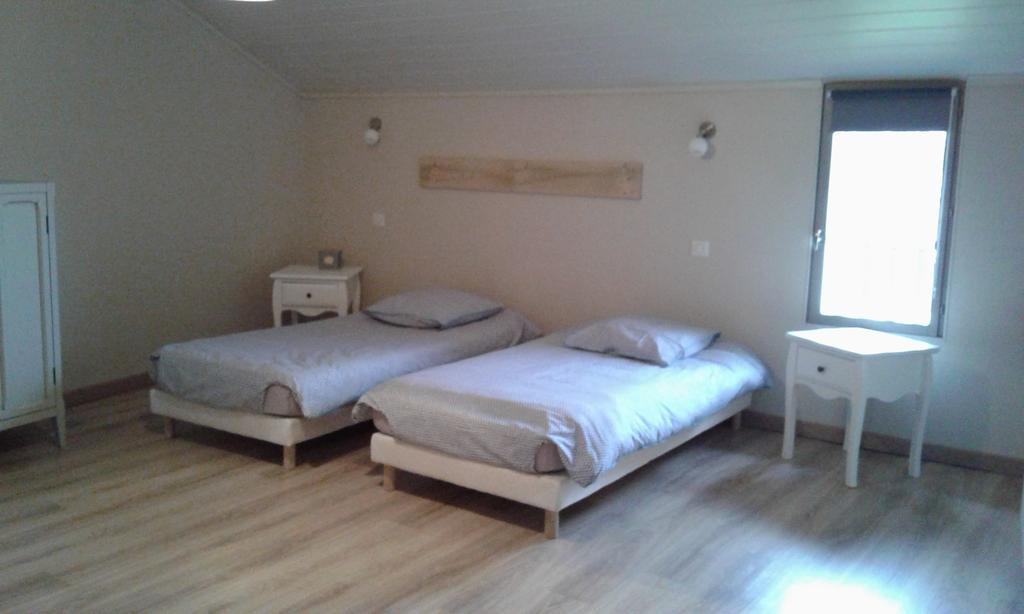 Bed and Breakfast Au Passage des Grues Drosnay Exterior foto